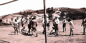 1687- Menerville - Le Stade2 de Football